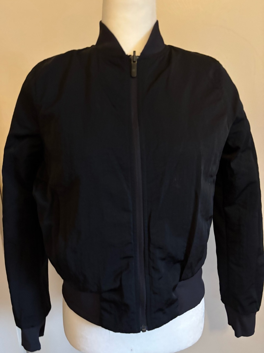 Lululemon Reversible Black Bomber Jacket Size 6 Medium